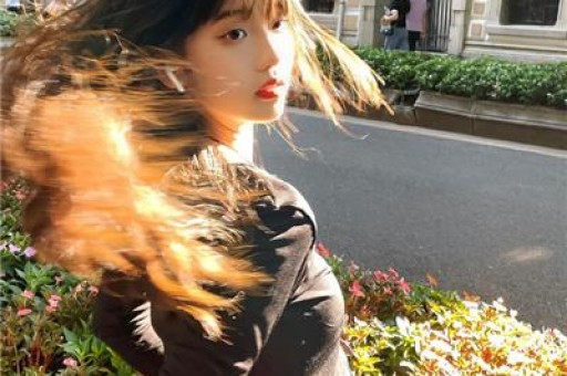 杨洋吃瓜引爆网络！明星私生活背后的吃瓜文化现象