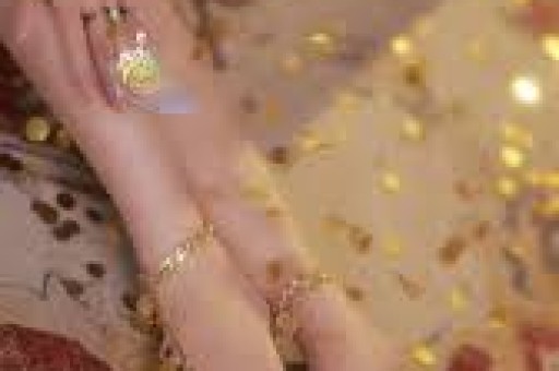 女明星大瓜离过婚有固定情人还约会小鲜肉王菲那英张雨绮躺枪